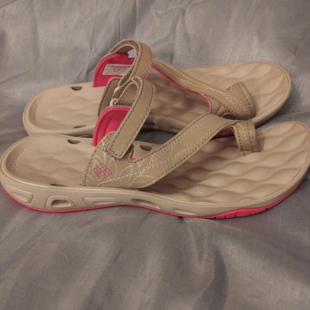 Columbia Womens Sandals. Size 7